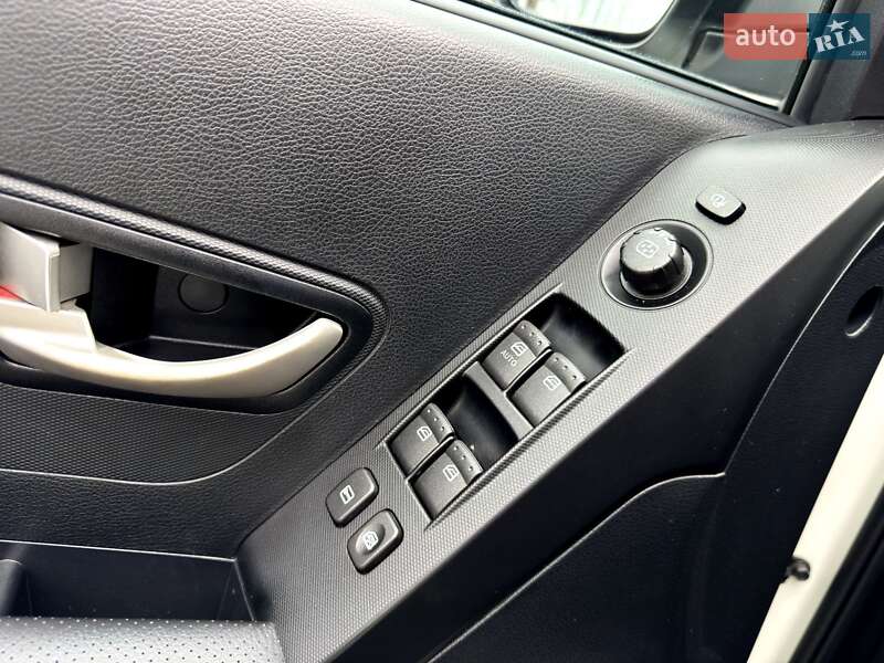 Внедорожник / Кроссовер SsangYong Korando 2011 в Днепре