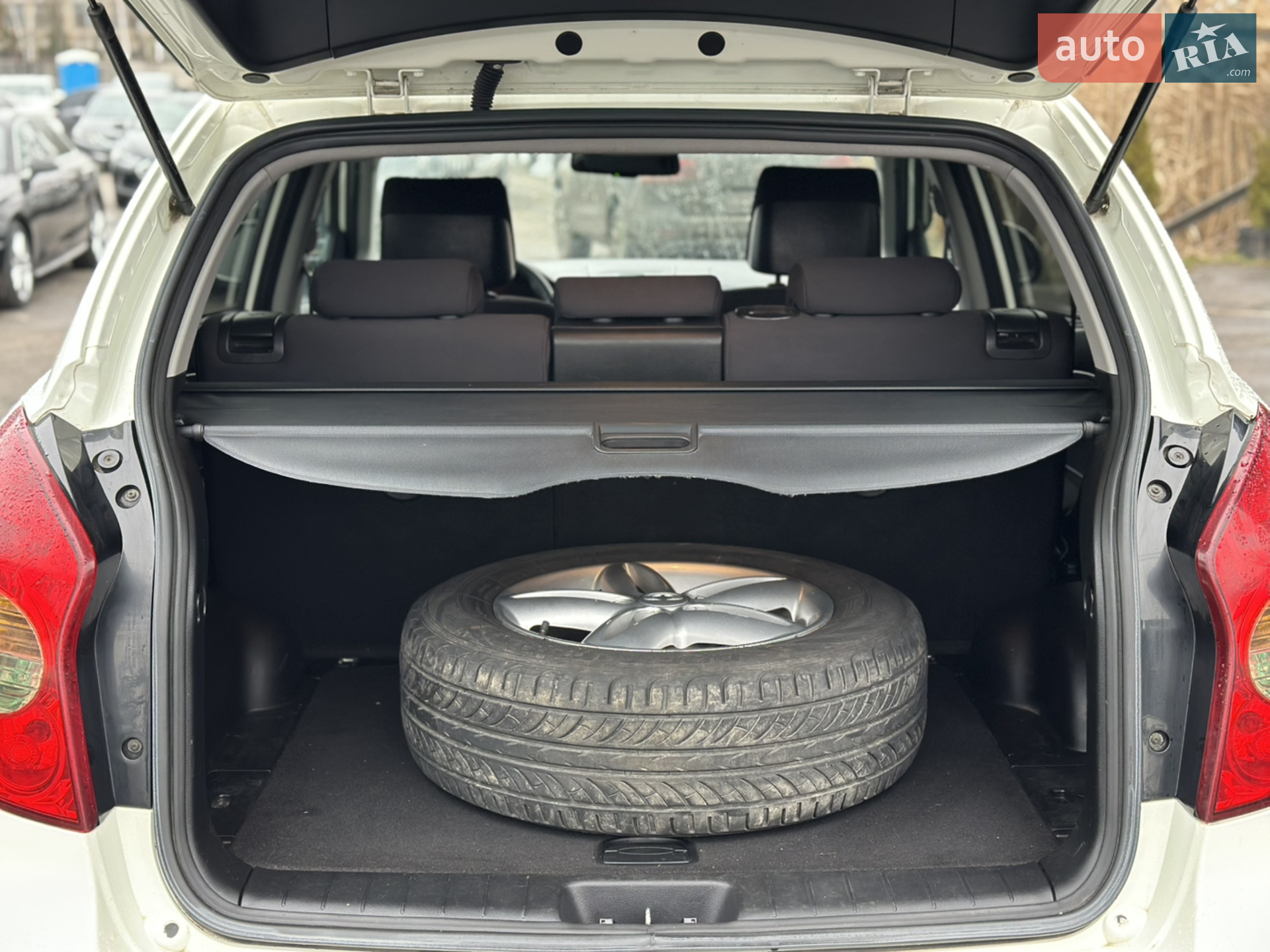 2011 SsangYong Korando - мініатюра 12