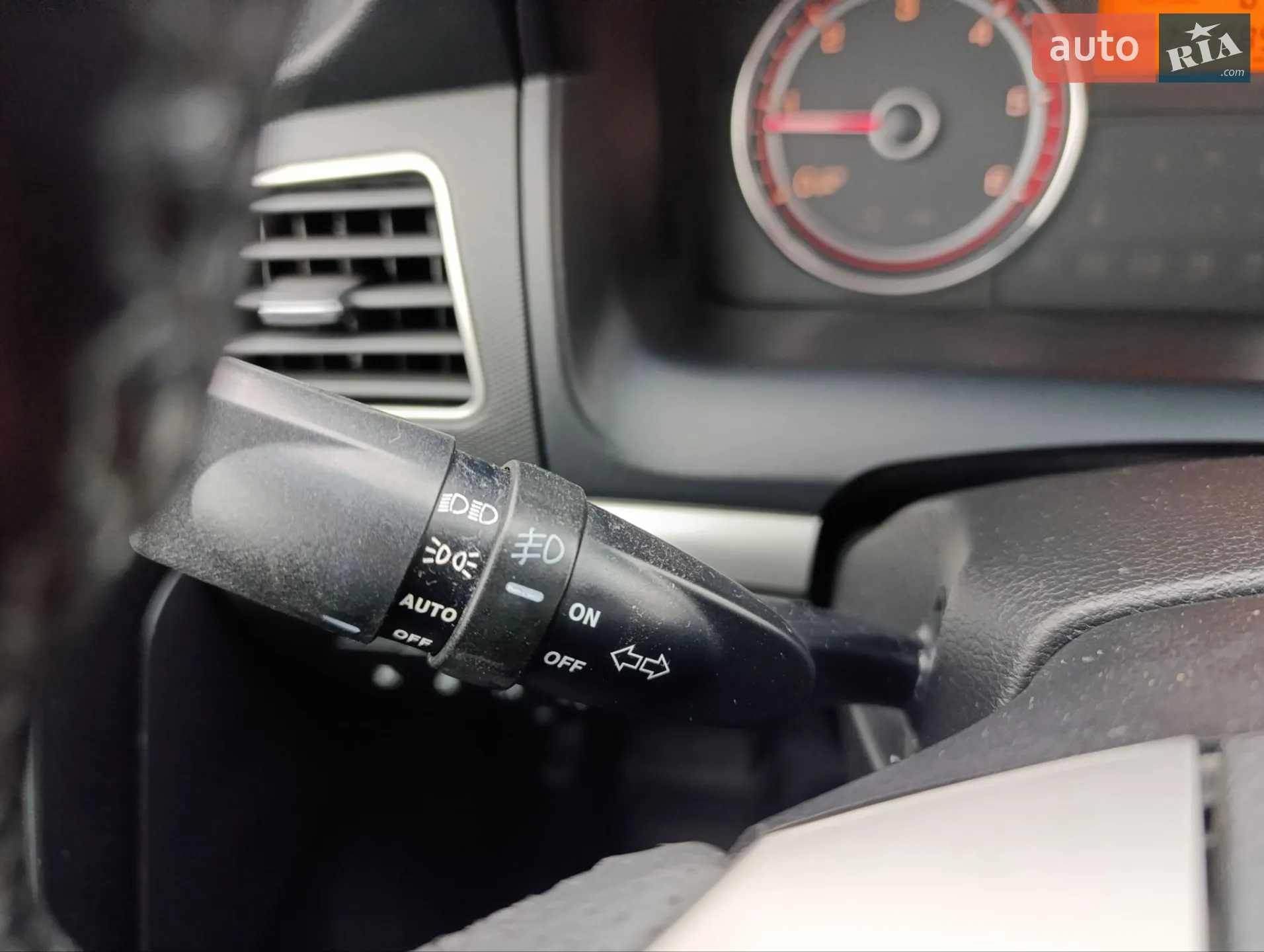 2012 SsangYong Korando - мініатюра 45