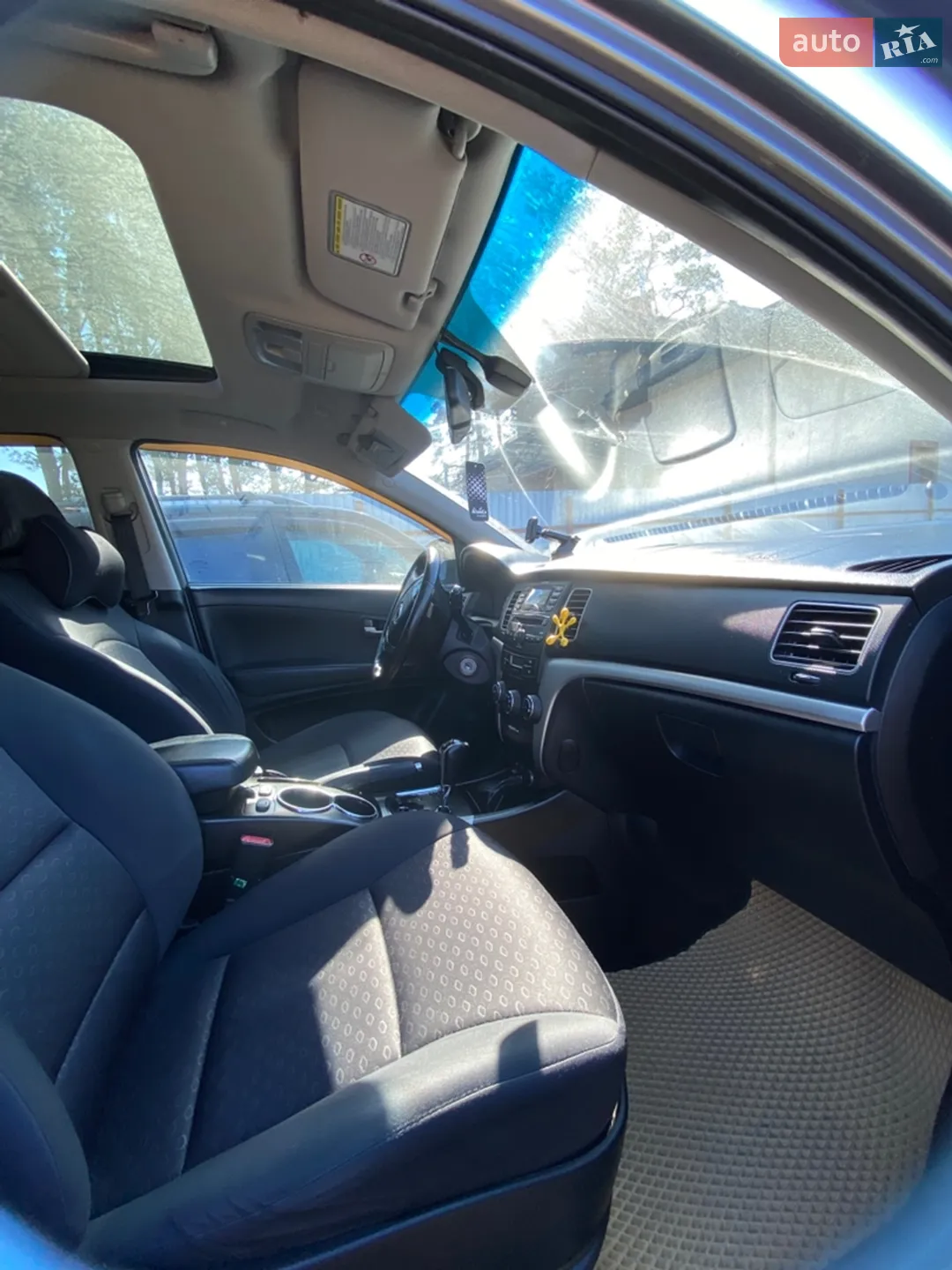2011 SsangYong Korando - мініатюра 11