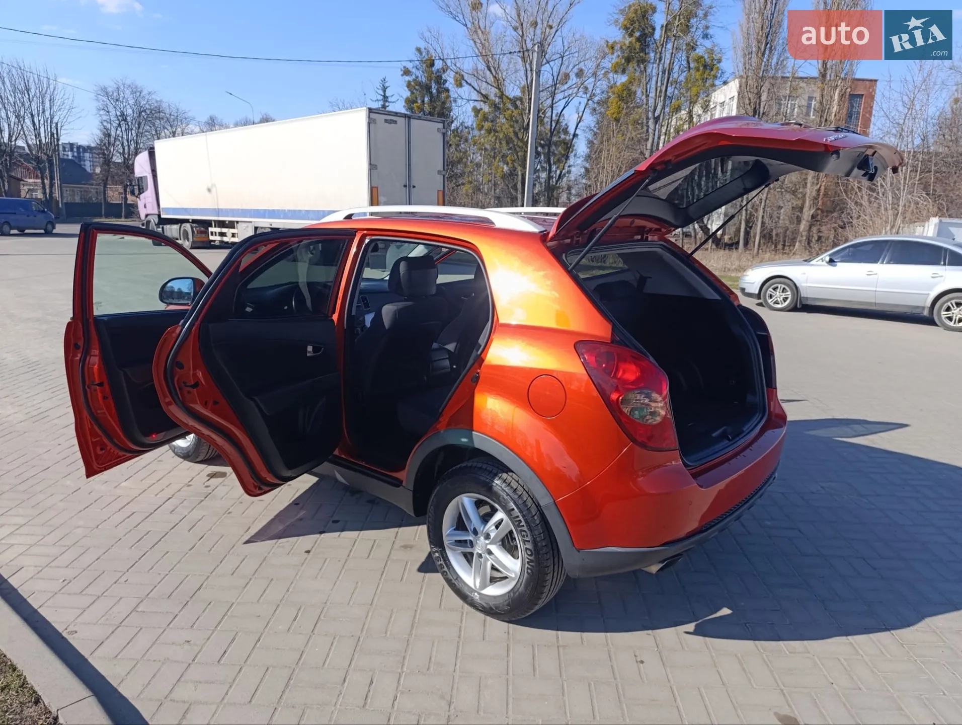 2012 SsangYong Korando - мініатюра 12