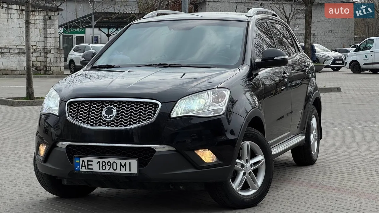 2013 SsangYong Korando - мініатюра 13