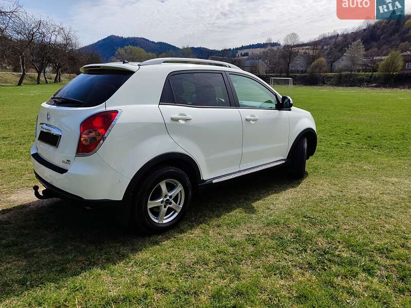 Позашляховик / Кросовер SsangYong Korando 2011 в Міжгір'ї