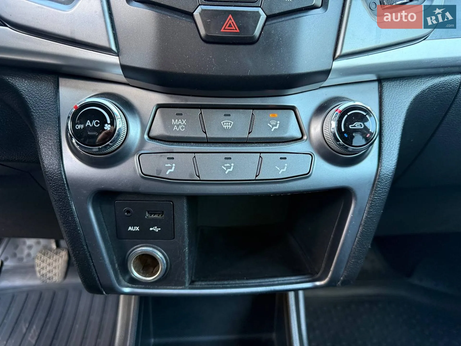 2013 SsangYong Korando - мініатюра 25