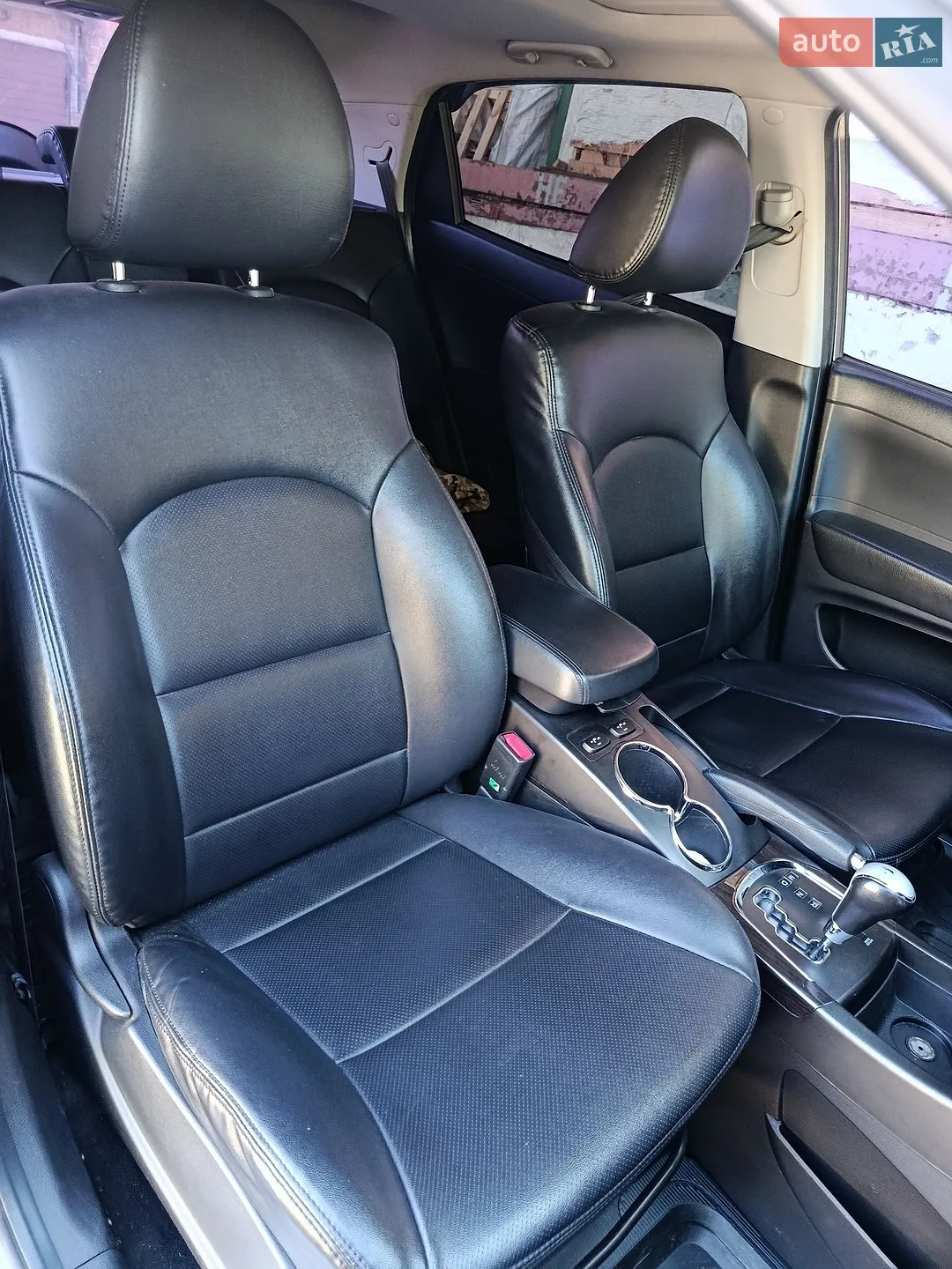 2011 SsangYong Korando - мініатюра 9