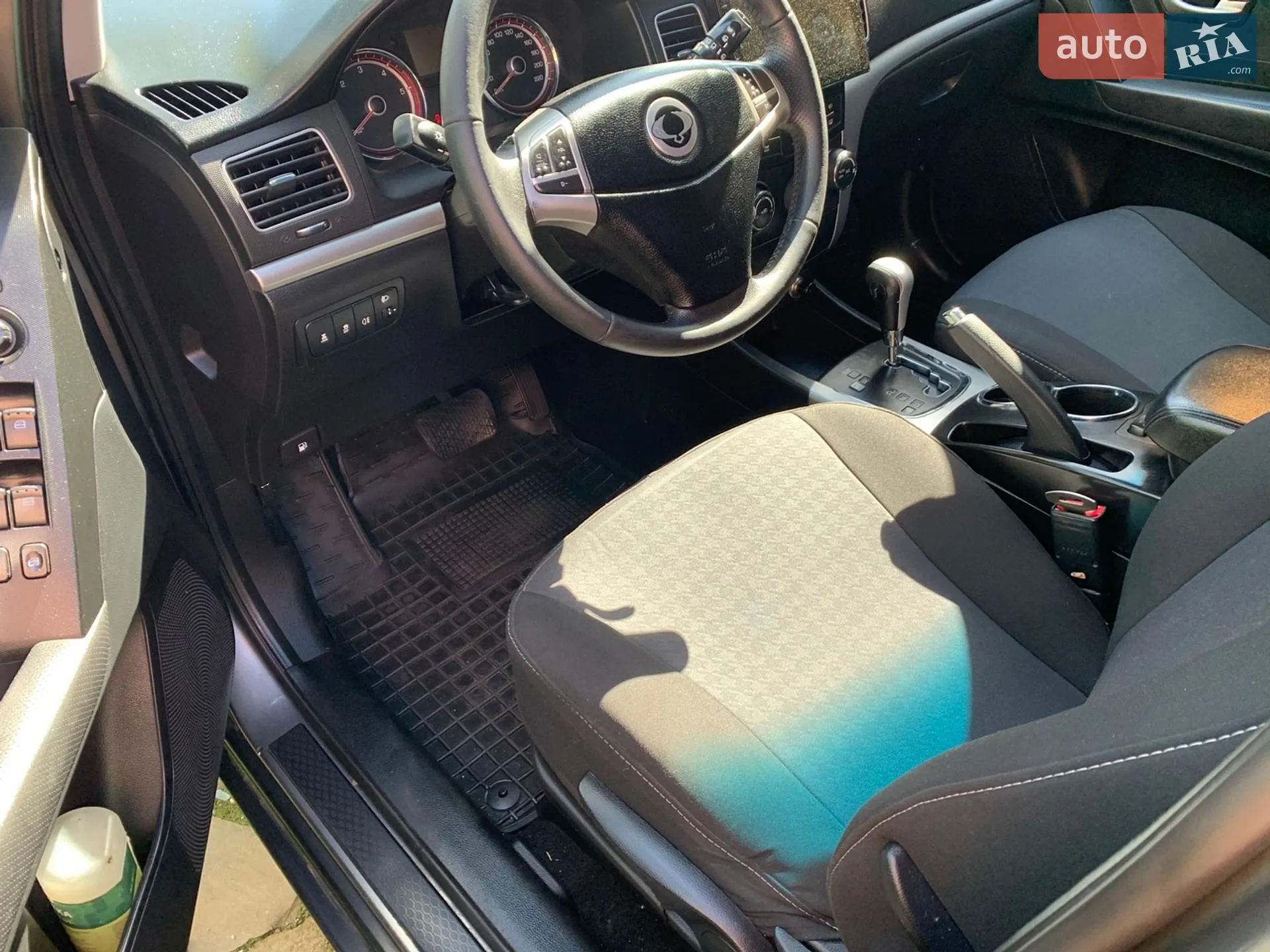 2011 SsangYong Korando - мініатюра 3