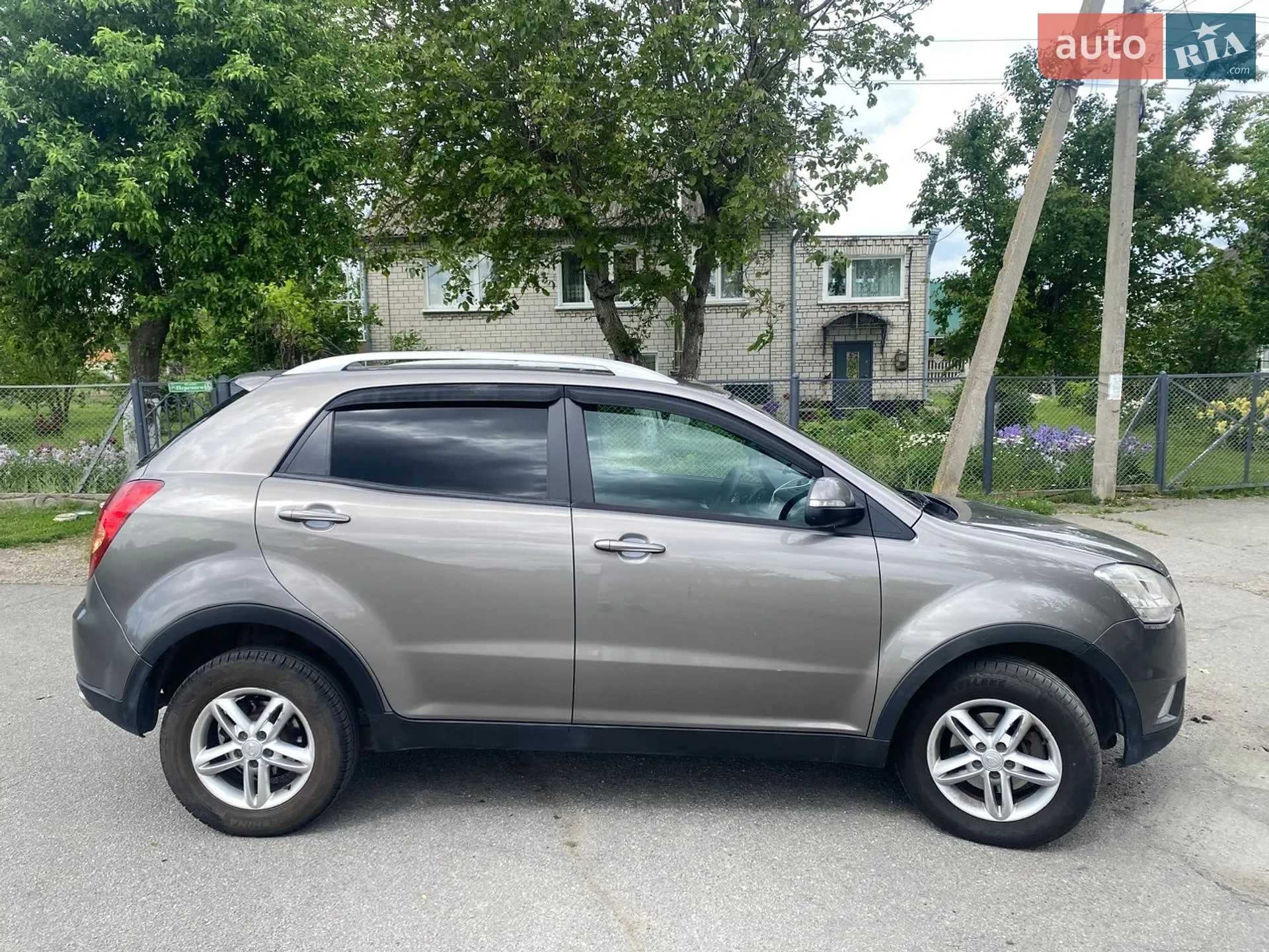 2011 SsangYong Korando - мініатюра 4