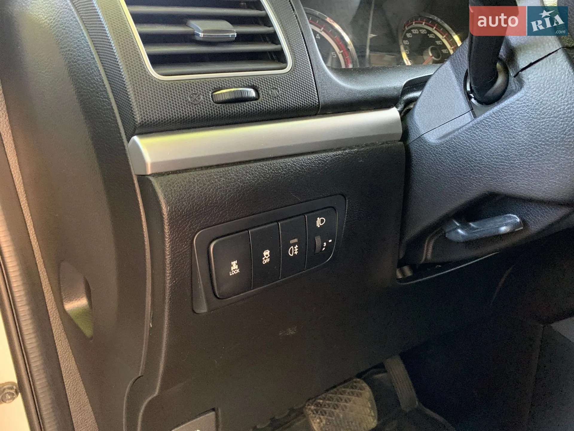 2011 SsangYong Korando - мініатюра 3
