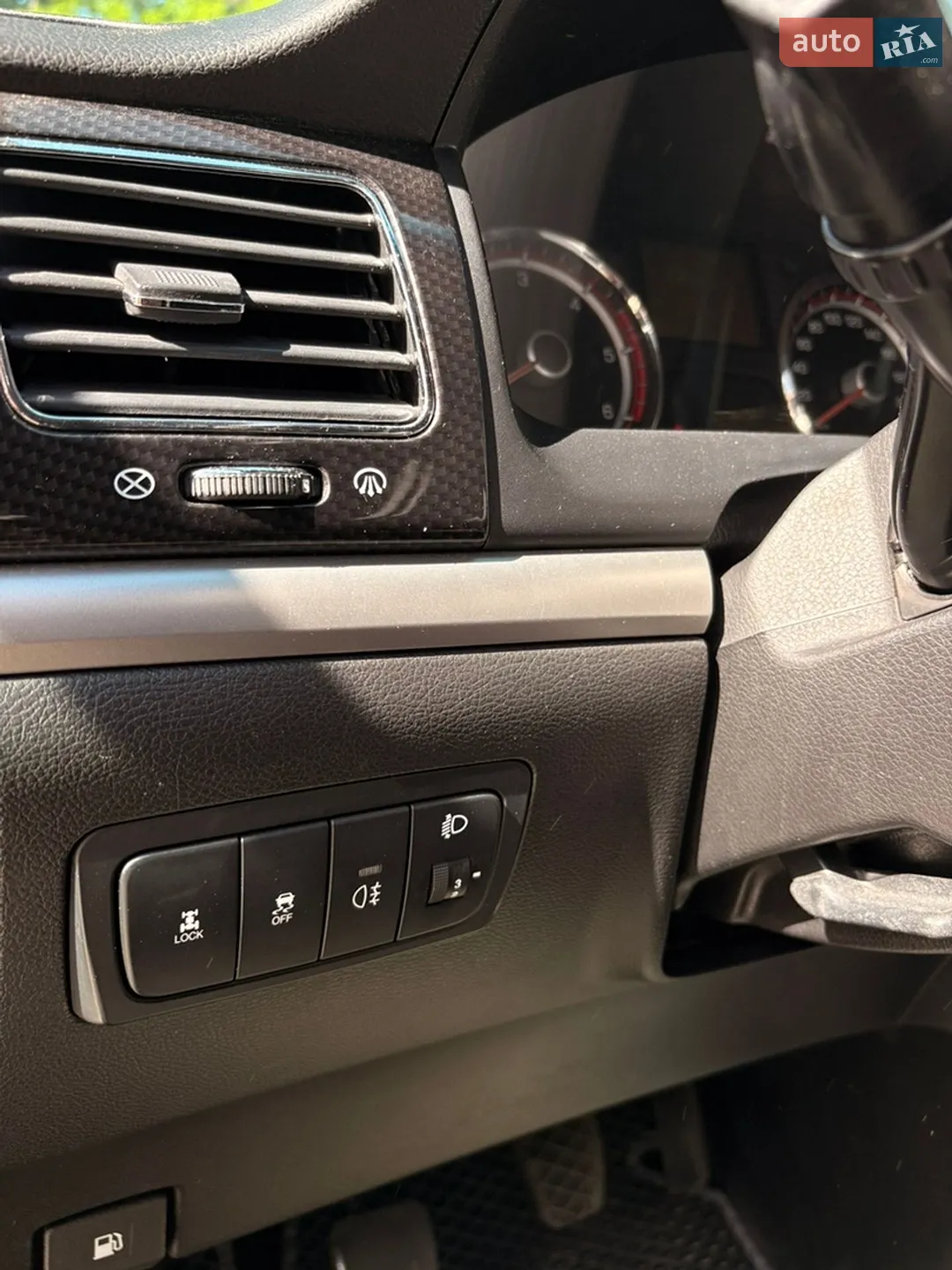 2012 SsangYong Korando - мініатюра 9