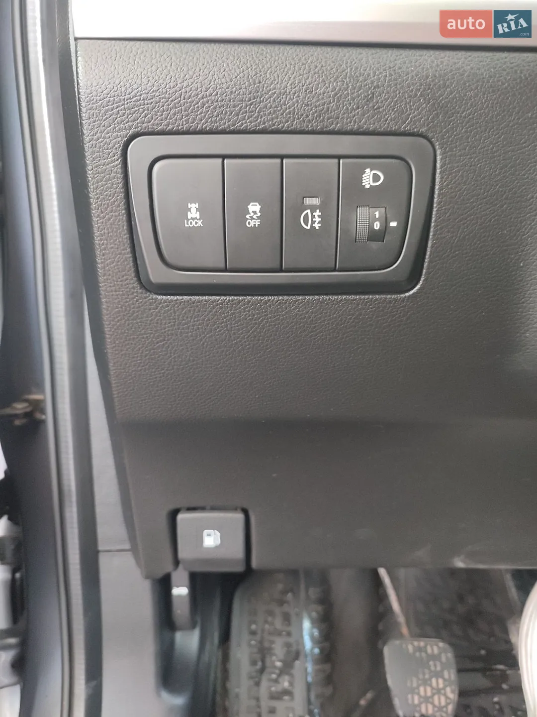 2011 SsangYong Korando - мініатюра 19