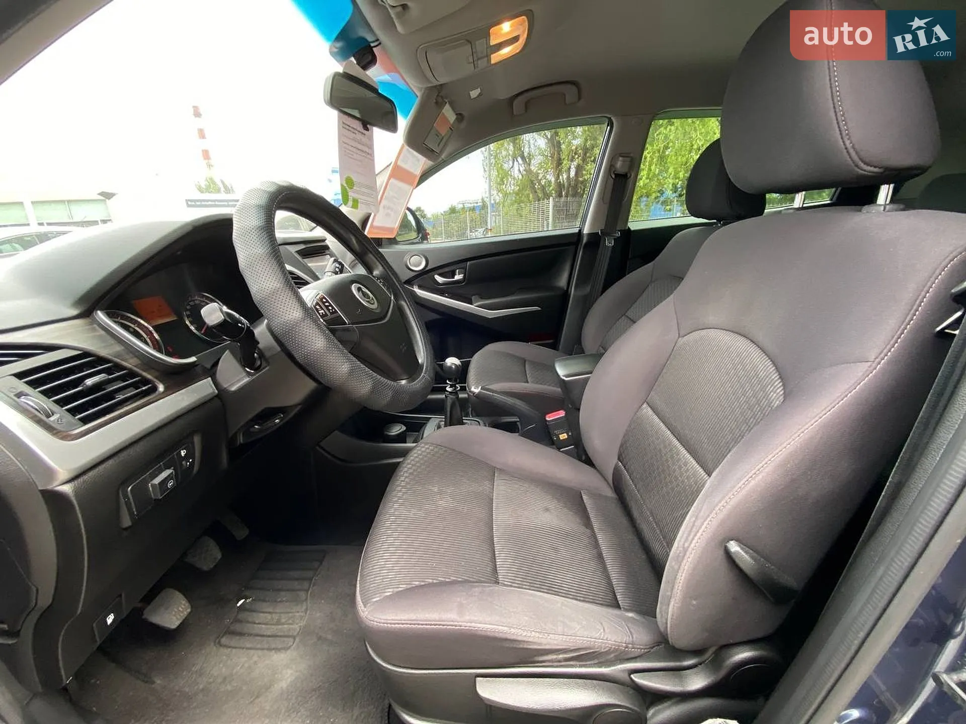 2014 SsangYong Korando - мініатюра 10