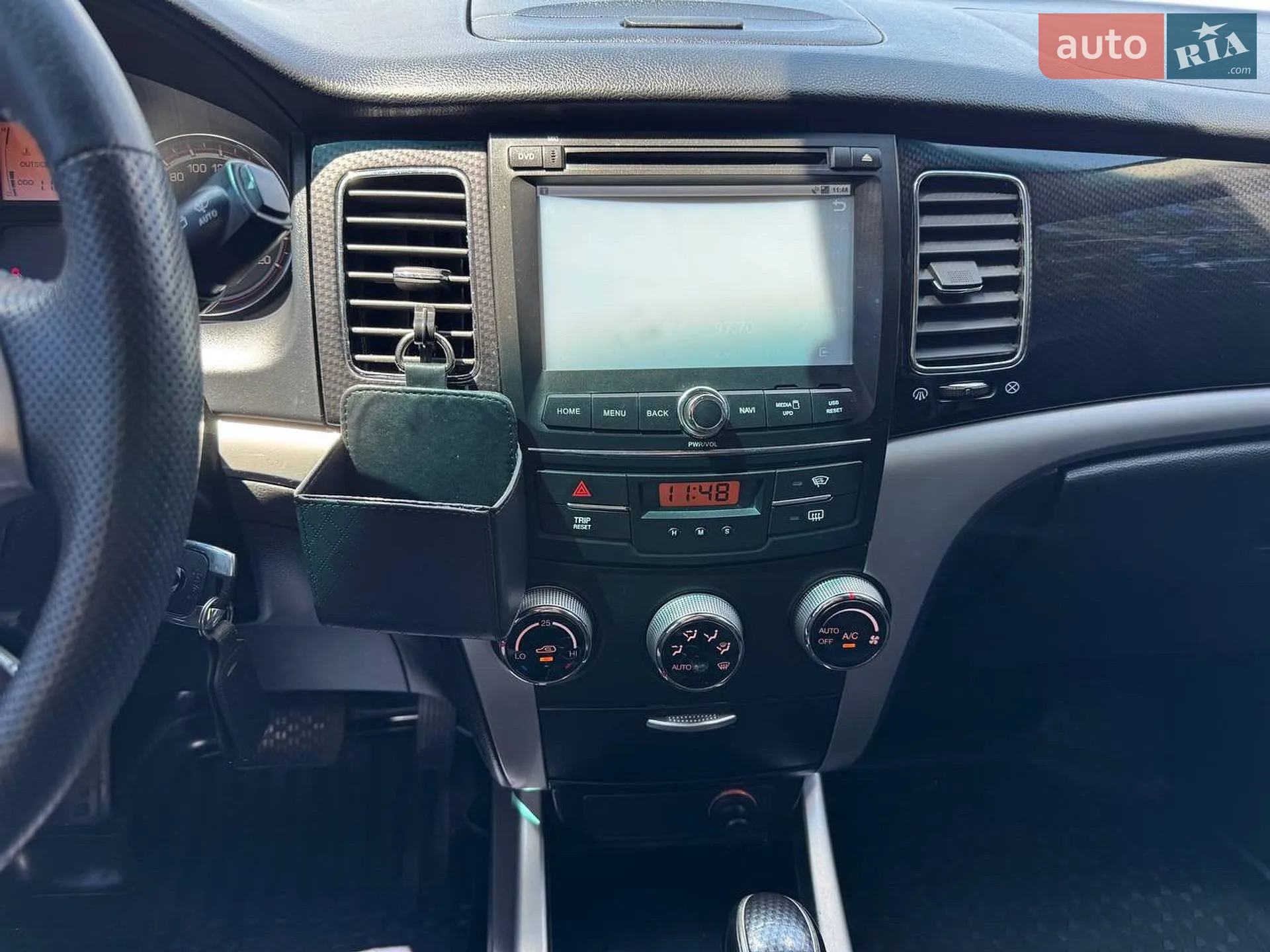 2013 SsangYong Korando - мініатюра 11