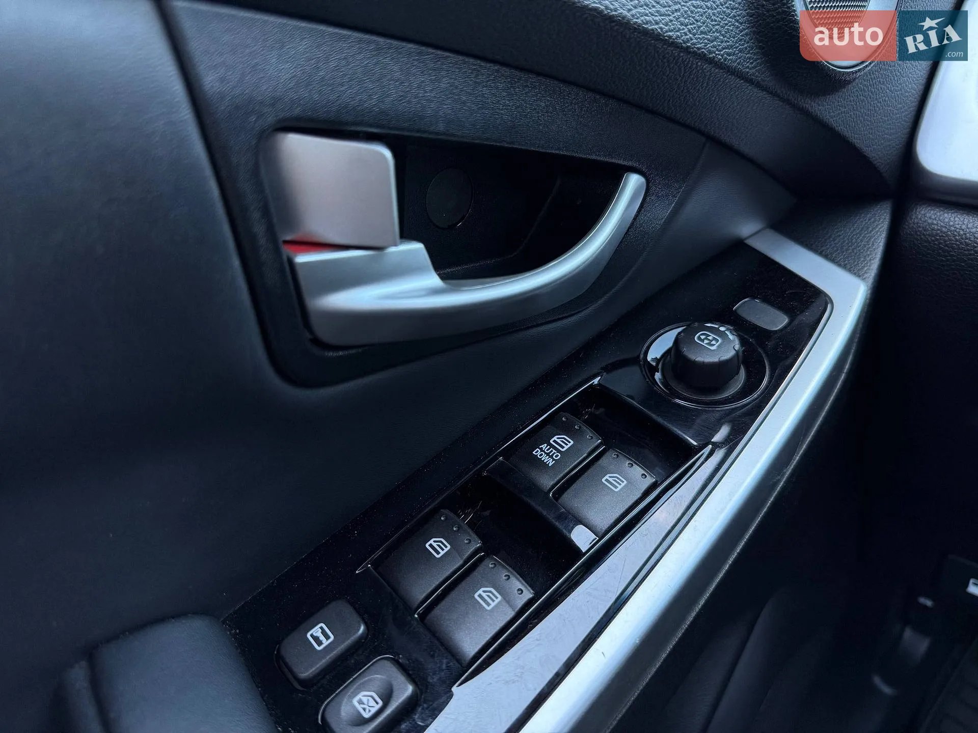2014 SsangYong Korando - мініатюра 15