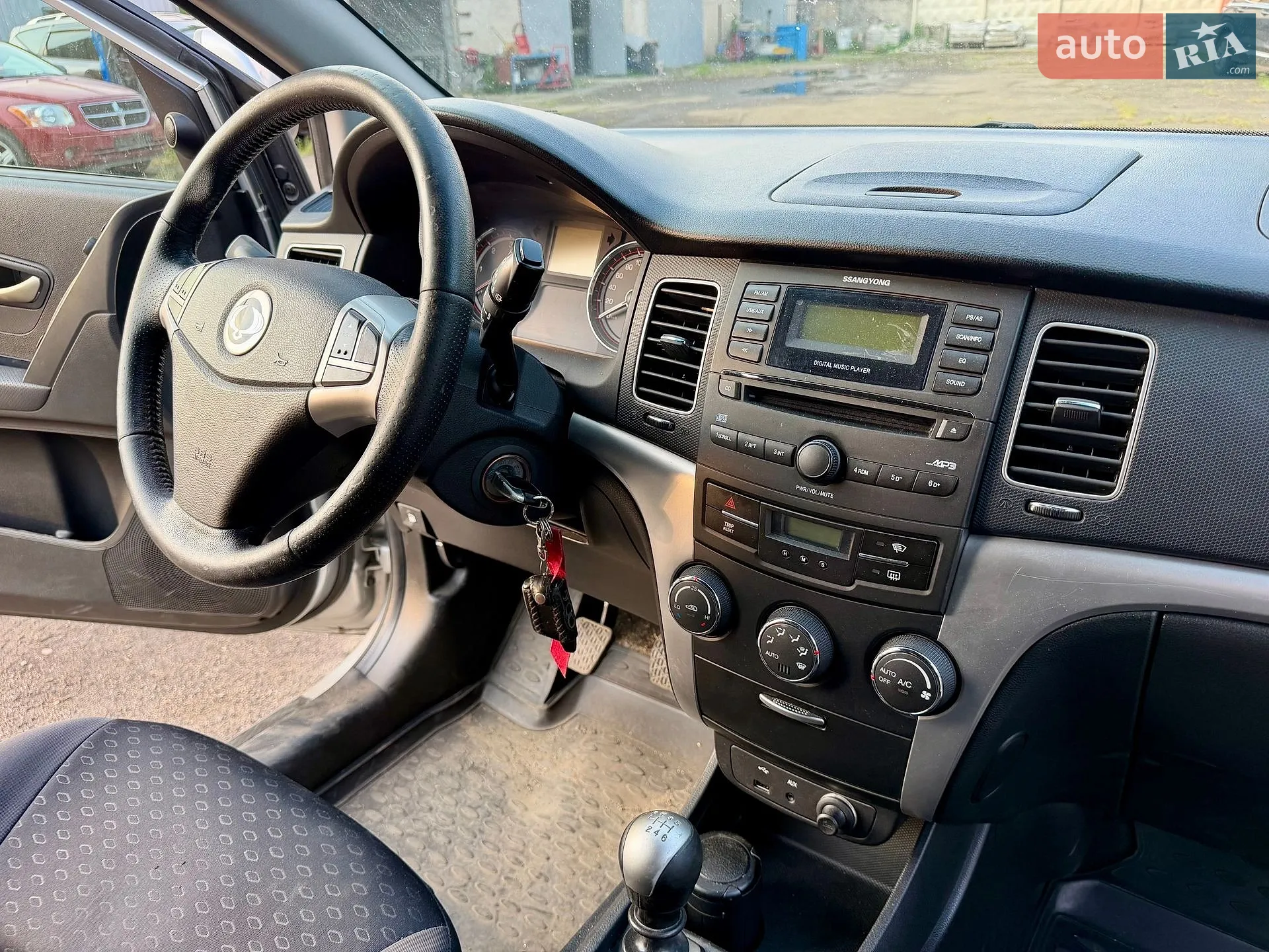 2012 SsangYong Korando - мініатюра 29