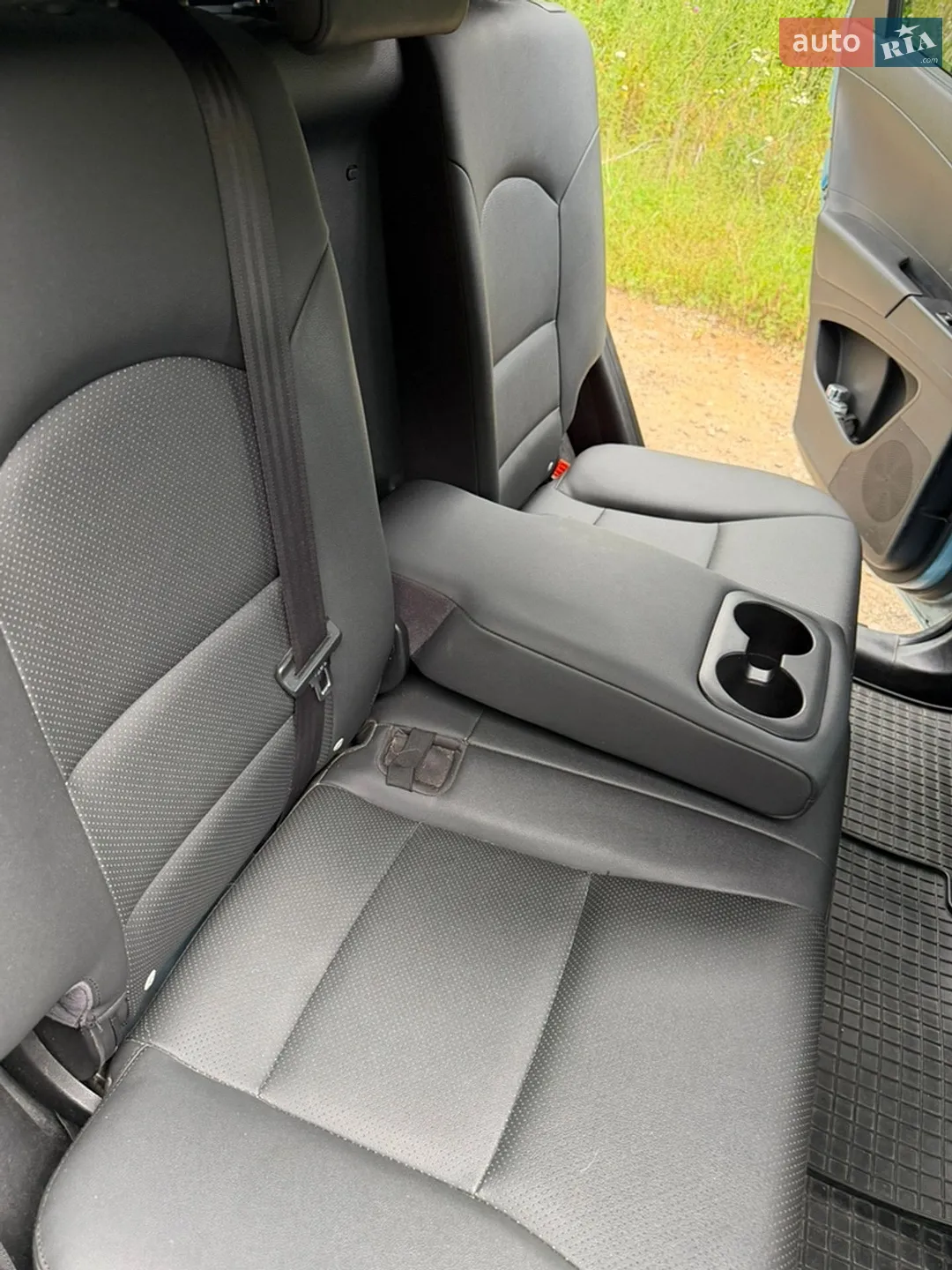 2011 SsangYong Korando - мініатюра 21