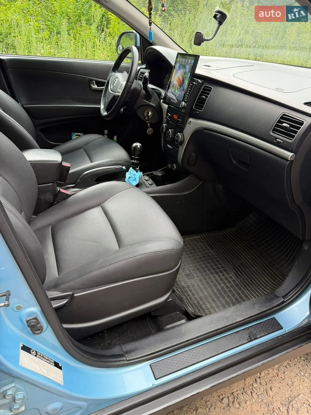 2011 SsangYong Korando - мініатюра 26