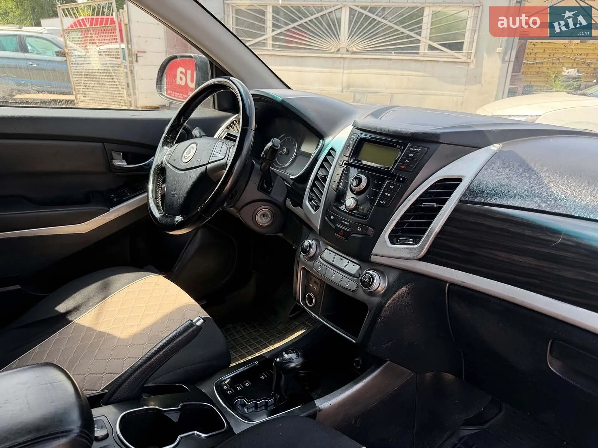 2014 SsangYong Korando - мініатюра 18