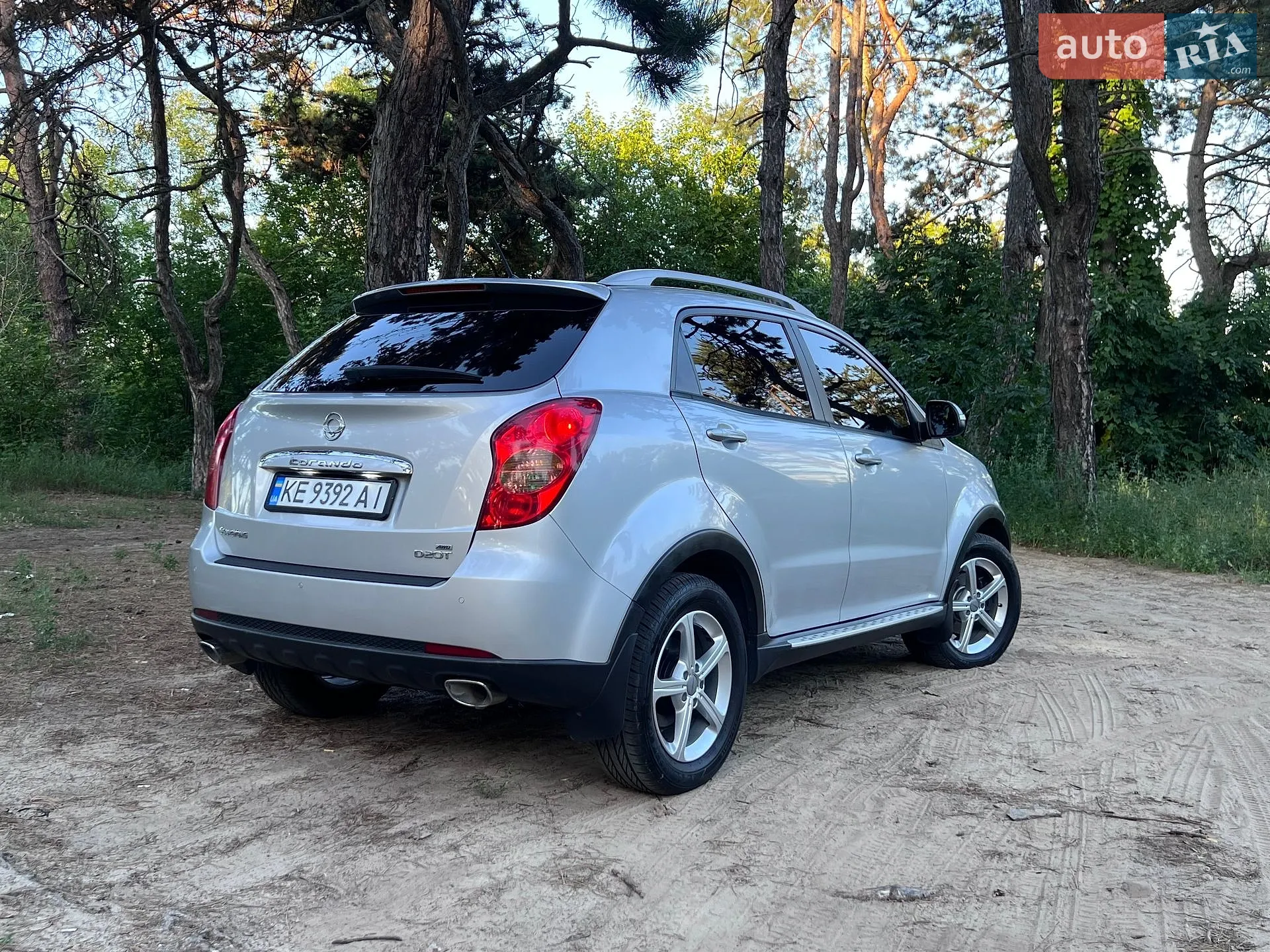 2011 SsangYong Korando - мініатюра 12