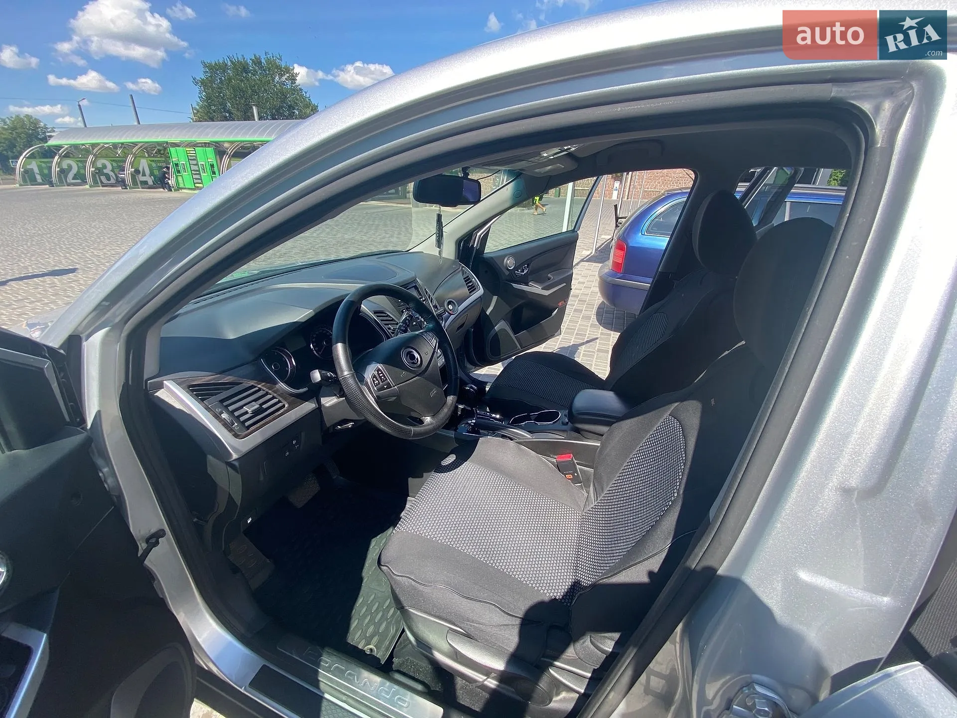 2014 SsangYong Korando - мініатюра 16