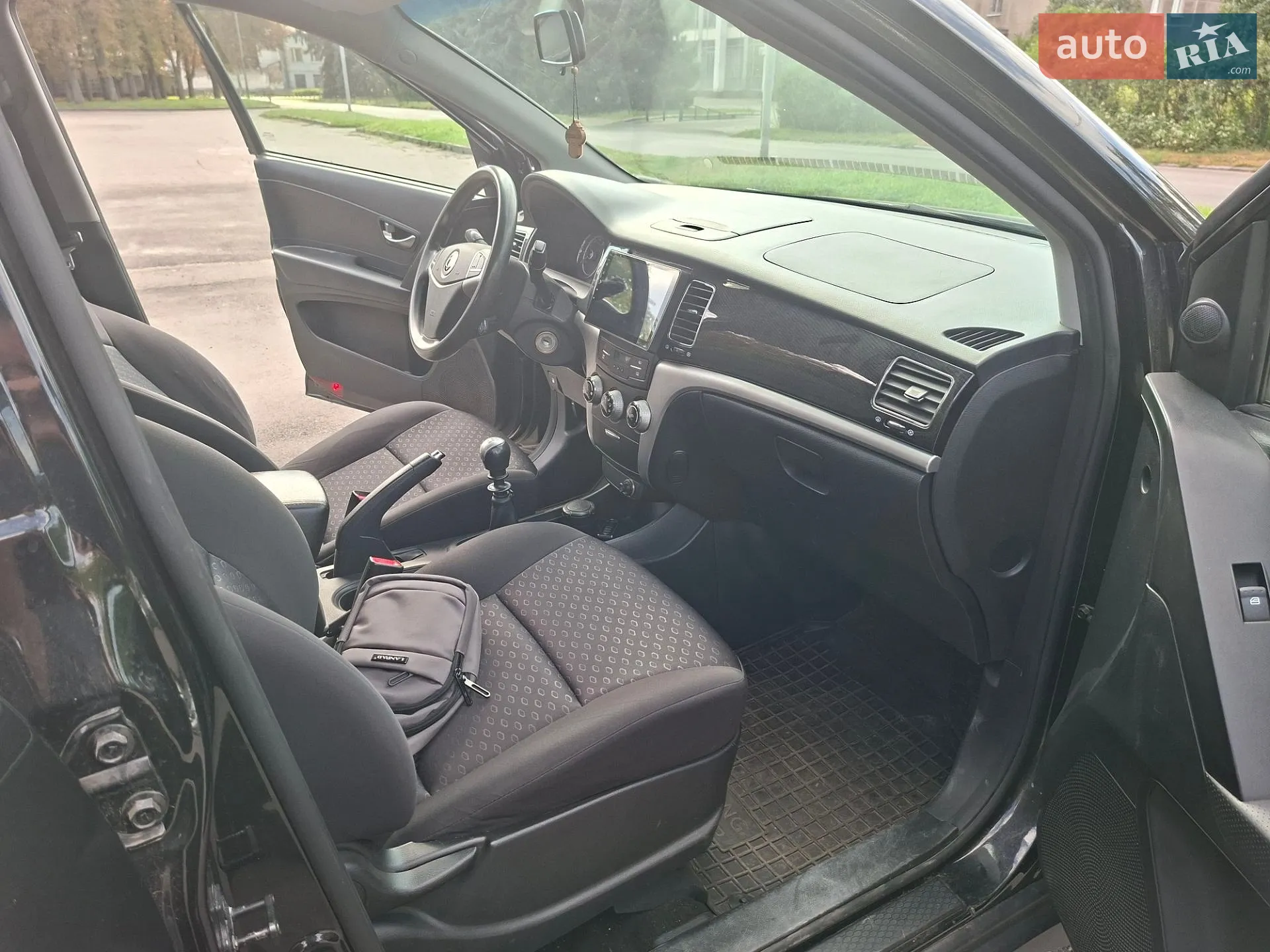 2013 SsangYong Korando - мініатюра 9