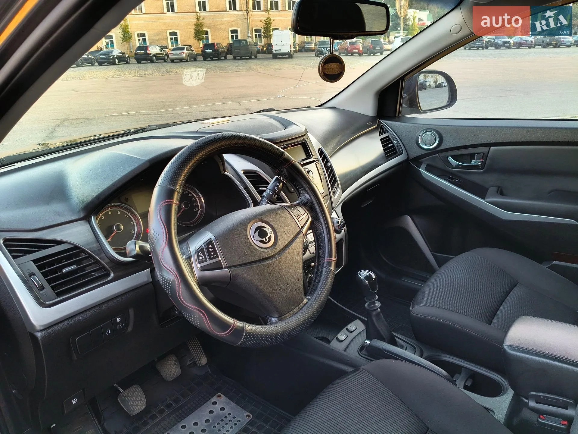 2014 SsangYong Korando - мініатюра 10