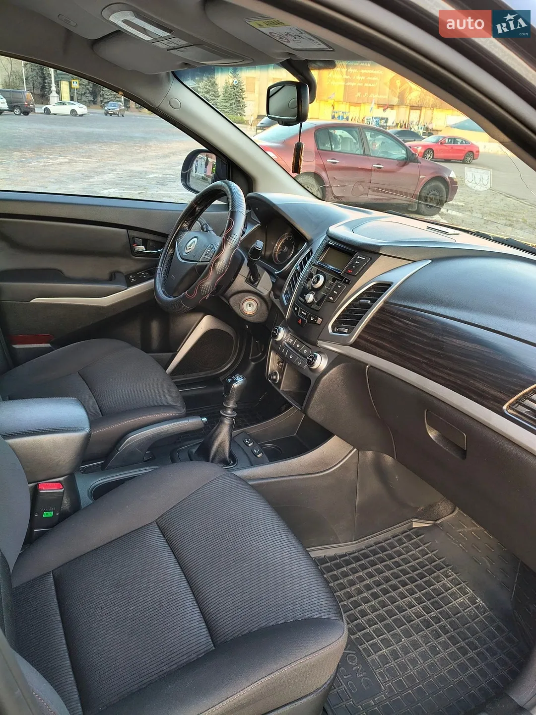 2014 SsangYong Korando - мініатюра 13