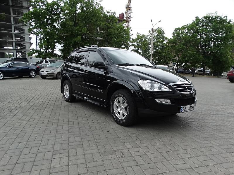 Позашляховик / Кросовер SsangYong Kyron 2011 в 