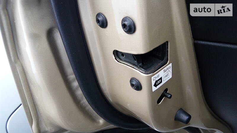 Позашляховик / Кросовер SsangYong Kyron 2009 в Львові