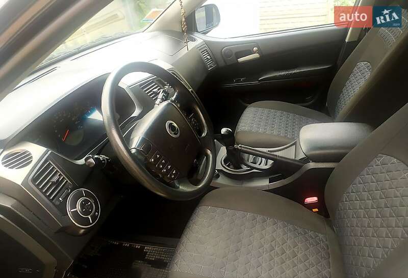 Внедорожник / Кроссовер SsangYong Kyron 2009 в Днепре