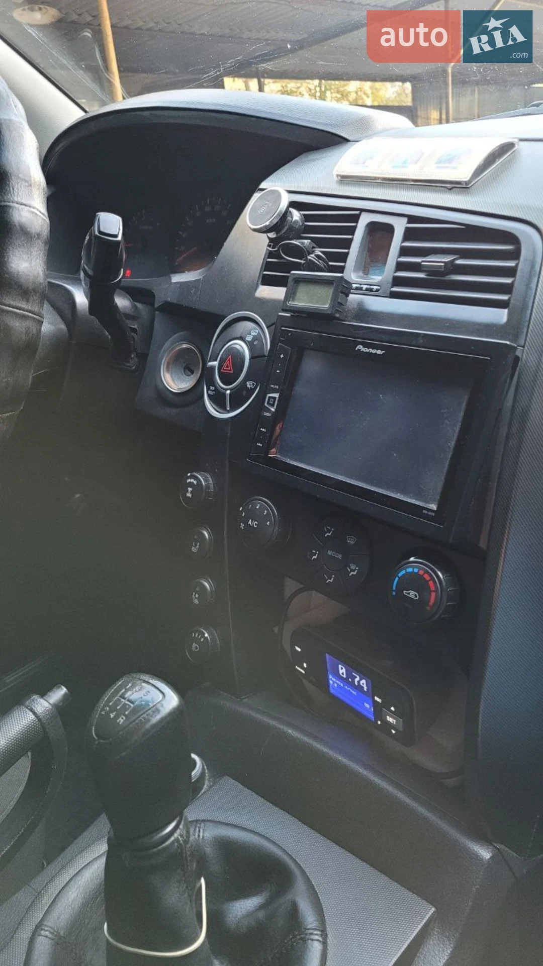 2010 SsangYong Kyron - мініатюра 10