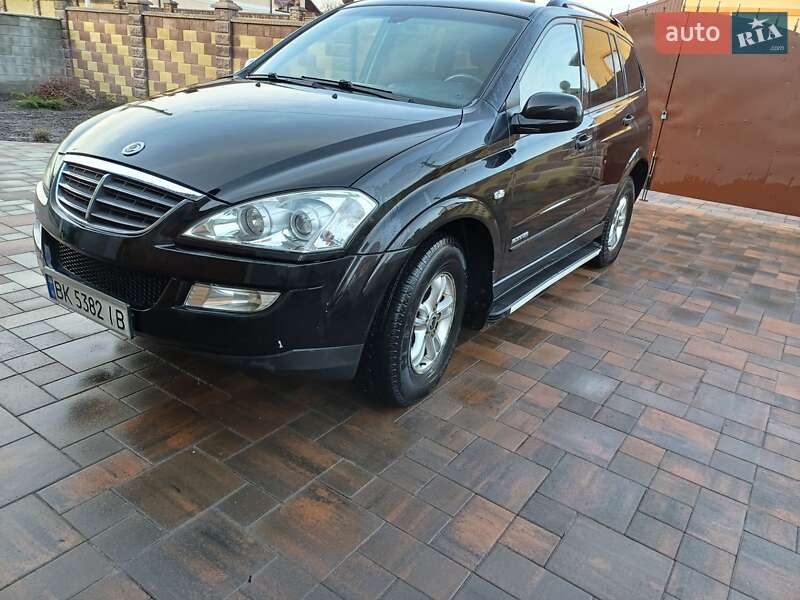 Внедорожник / Кроссовер SsangYong Kyron 2010 в Ровно