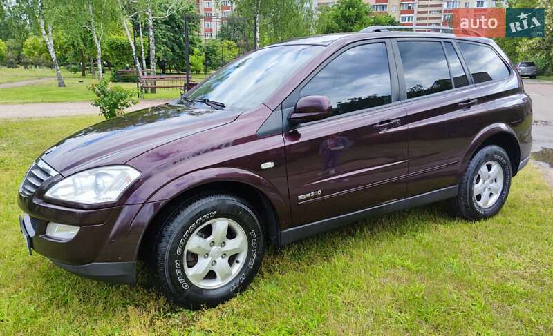 Внедорожник / Кроссовер SsangYong Kyron 2010 в Киеве