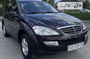 Внедорожник / Кроссовер SsangYong Kyron 2010 в 
