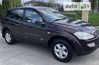 Внедорожник / Кроссовер SsangYong Kyron 2010 в 