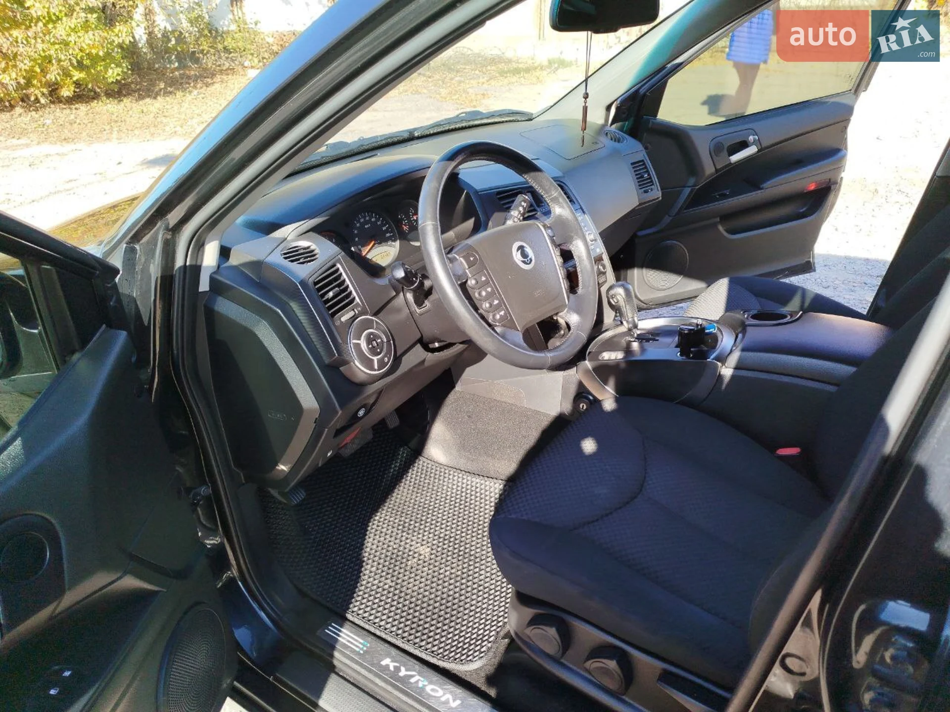 2010 SsangYong Kyron - мініатюра 11