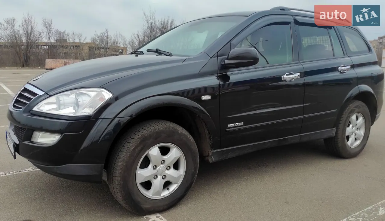 2010 SsangYong Kyron - мініатюра 12