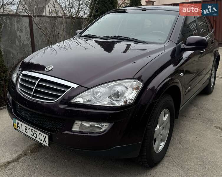 Позашляховик / Кросовер SsangYong Kyron 2009 в 