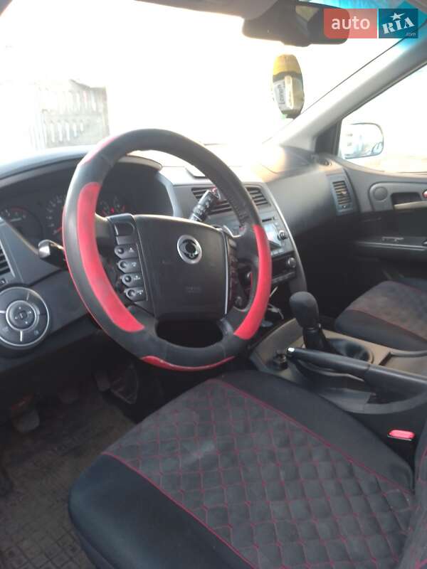Внедорожник / Кроссовер SsangYong Kyron 2013 в Бородянке