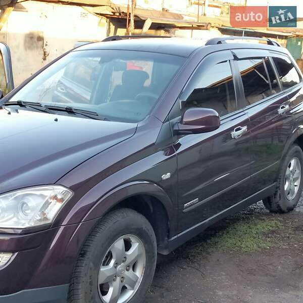 Внедорожник / Кроссовер SsangYong Kyron 2010 в Кривом Роге