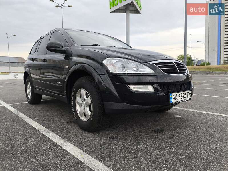 Позашляховик / Кросовер SsangYong Kyron 2014 в 