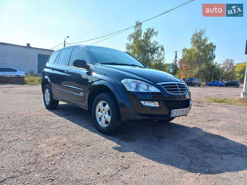Позашляховик / Кросовер SsangYong Kyron 2010 в 
