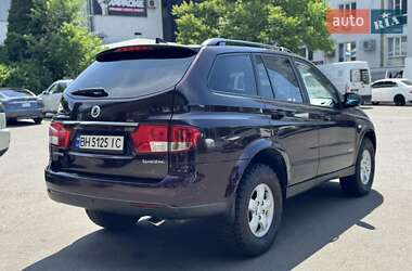 Позашляховик / Кросовер SsangYong Kyron 2009 в 
