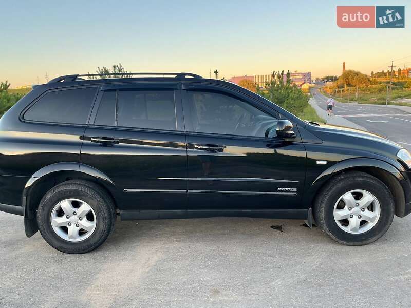 Внедорожник / Кроссовер SsangYong Kyron 2012 в Ровно