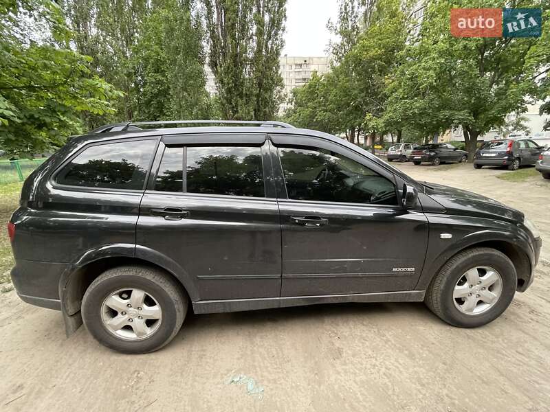 Внедорожник / Кроссовер SsangYong Kyron 2010 в Харькове