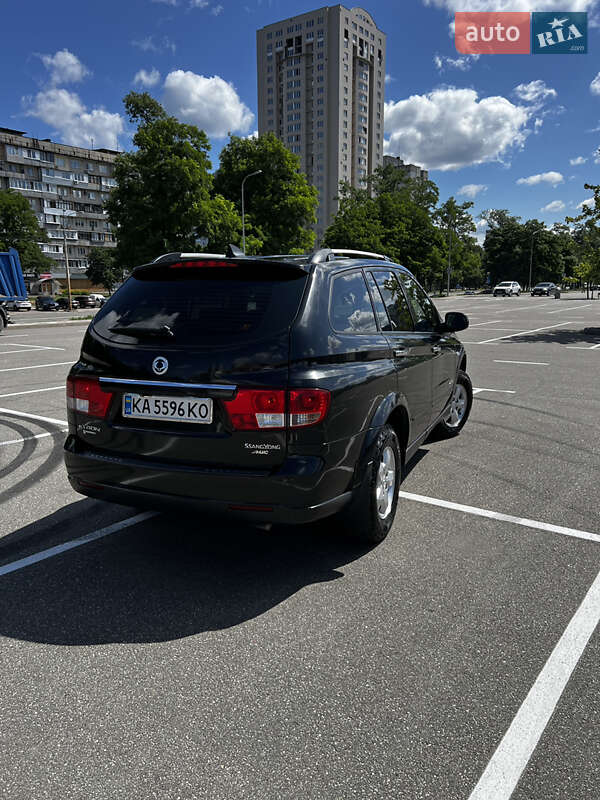Внедорожник / Кроссовер SsangYong Kyron 2010 в Киеве
