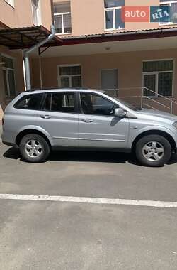 Внедорожник / Кроссовер SsangYong Kyron 2010 в 