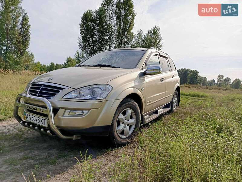 Внедорожник / Кроссовер SsangYong Kyron 2011 в Киеве