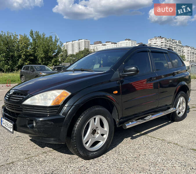 Внедорожник / Кроссовер SsangYong Kyron 2006 в 