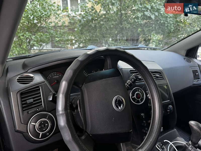 Внедорожник / Кроссовер SsangYong Kyron 2010 в Киеве фото 5 Внедорожник / Кроссовер SsangYong Kyron 2010 в Киеве