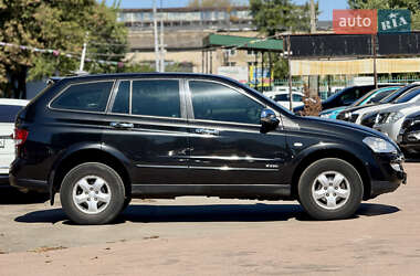 Внедорожник / Кроссовер SsangYong Kyron 2010 в 